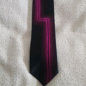 Dress tie